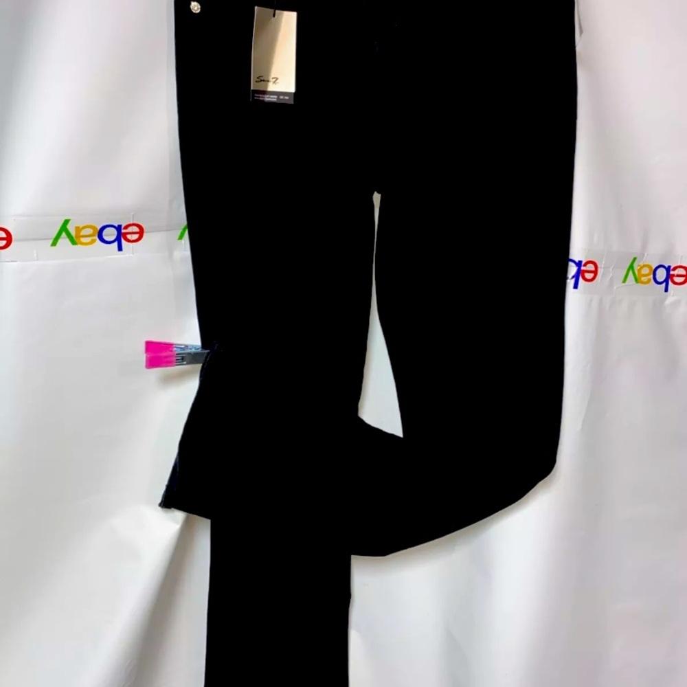 Seven7 jeans black NWT size 14 womens bootcute v-10